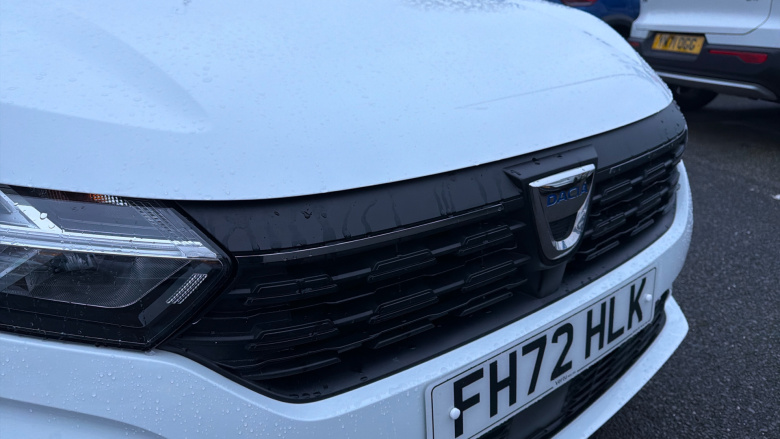 Dacia Sandero 1.0 TCe Essential 5dr Bi Fuel Hatchback